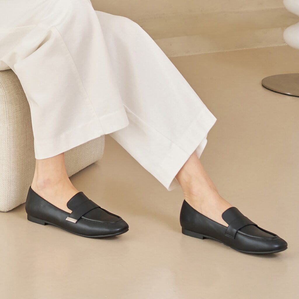 엘칸토 인텐스 여성 플랙서블 로퍼 1cm LCWD88I539, 블랙, 240mm